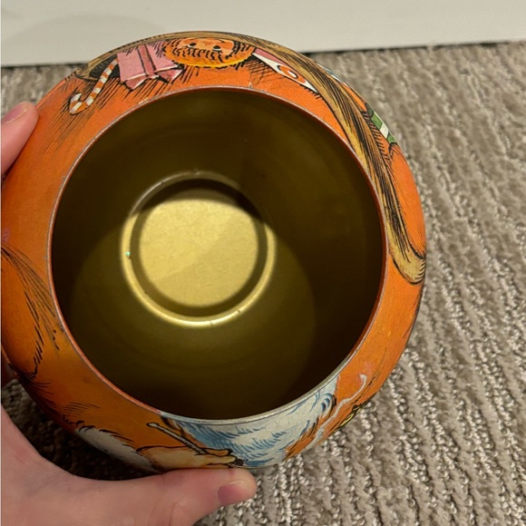 SOLDVintage 7” Santa tin 1980 Bristol Ware / Chein Industries, candy/tobacco tin - Picture 11 of 14